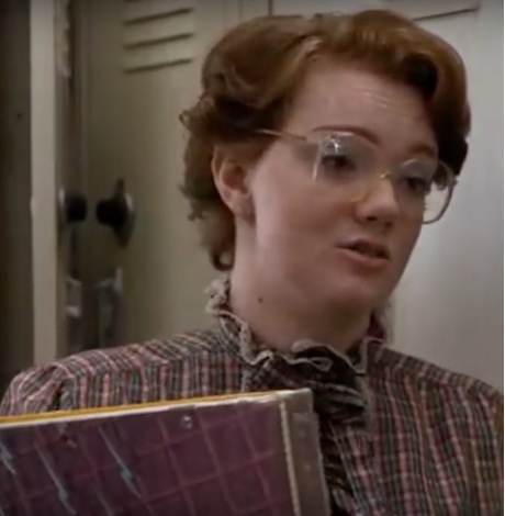 Stranger Things' Star Shannon Purser on Internet's Obsession With Her  Character Barb: 'Oh My Goodness