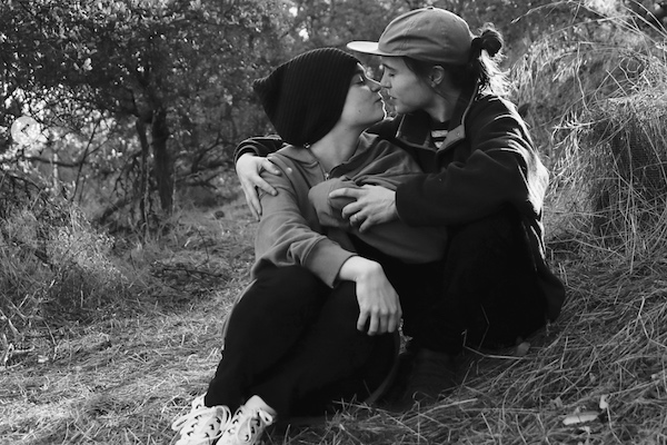 Ellen_Page_Emma_Portner_Instagram_600_by_400