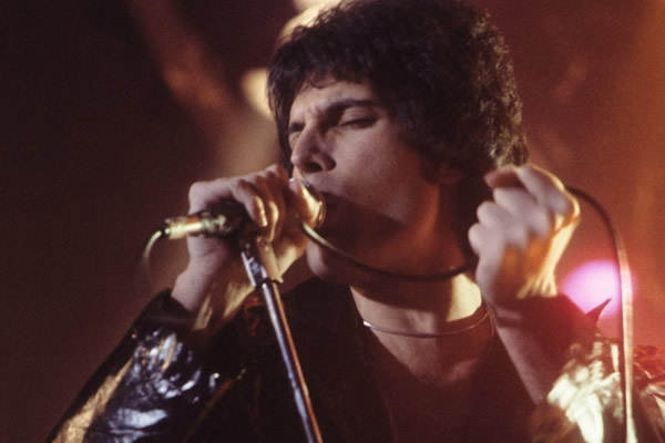 QUEEN'S ICONIC “BOHEMIAN RHAPSODY” BECOMES THE MOST-STREAMED SONG FROM THE  20TH CENTURY - UMG