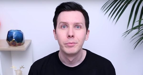 Phil Lester's Iconic Blue Hair Moments - wide 4
