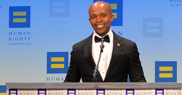 Alphonso_David_at_2019_HRC_National_Dinner_social_media_(c)_Washington_Blade_by_Michael_Key