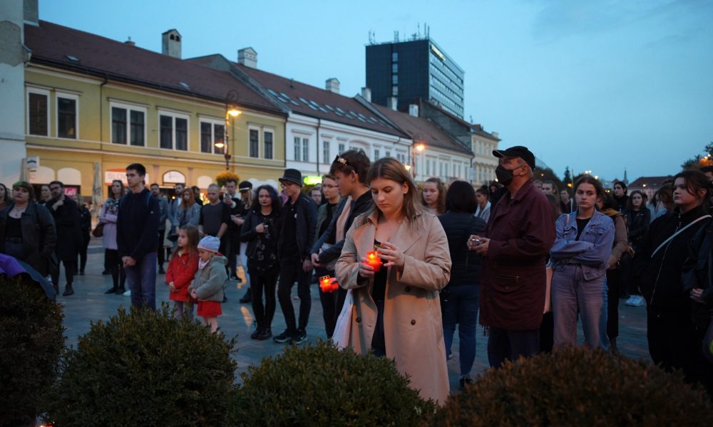 Photo of Masívny prejav podpory slovenským LGBTQ+ ľuďom po vraždách