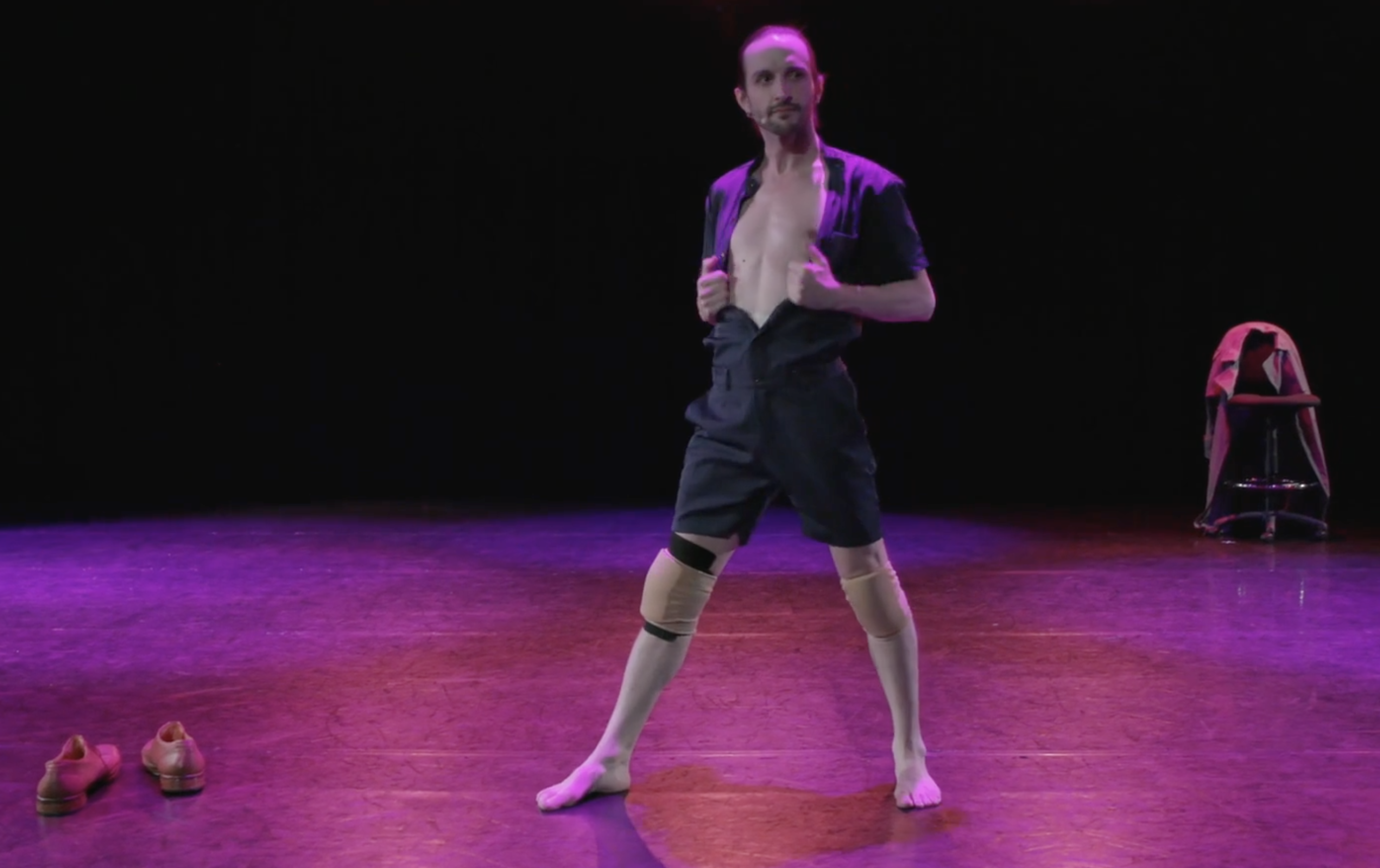 Andrew Pearson performs in ‘Abbale’ – image courtesy of Bodies in Play