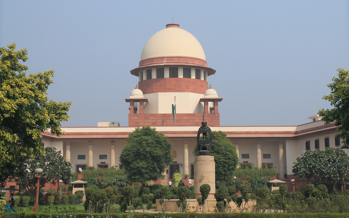 Supreme_Court_of_India_insert_by_TK_Kurikawa_via_Bigstock
