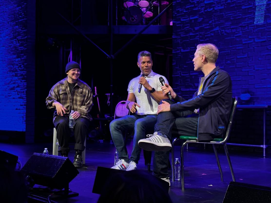 Kid Arrested After Sneaking Up on Stage During Game Awards 2022, Dedicating  Award to Bill Clinton