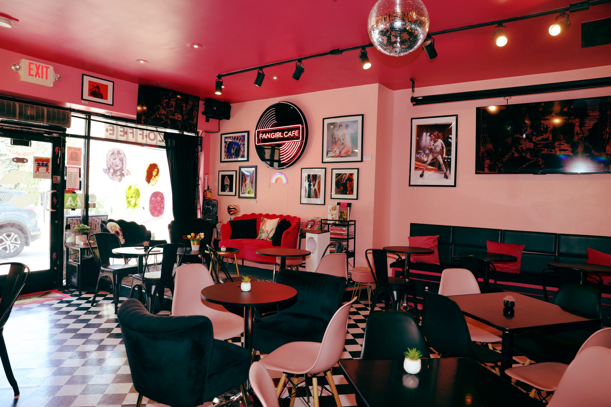 Fan Girl Cafe